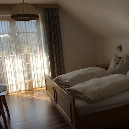 Gaestehaus Wastian * Weissbriach