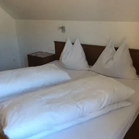 Gaestehaus Wastian Bed & Breakfast *